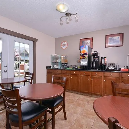 Canadas Best Value Inn & Suites-Vernon 